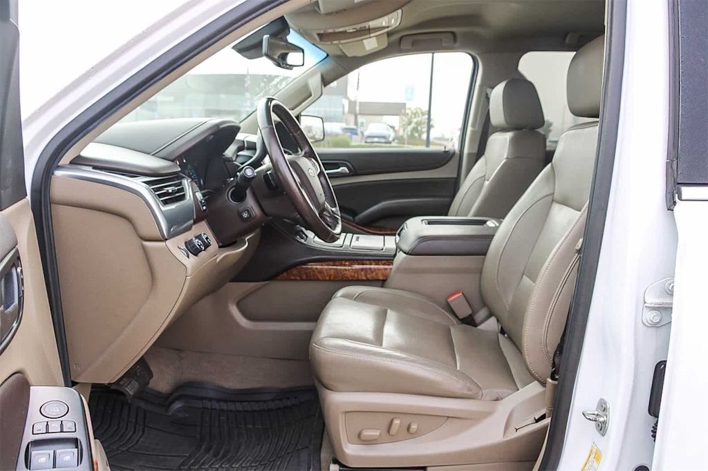 Thumbnail: 2020 Chevrolet Tahoe - 18