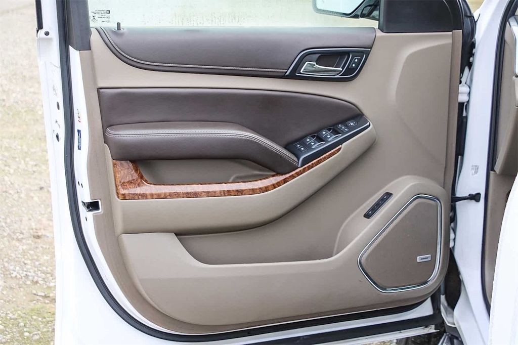 Thumbnail: 2020 Chevrolet Tahoe - 17