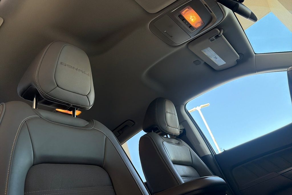Thumbnail: 2021 GMC Canyon - 17