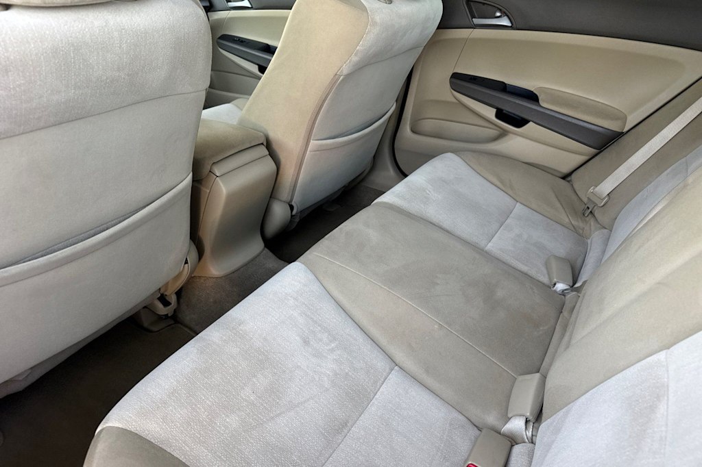 Thumbnail: 2010 Honda Accord - 10
