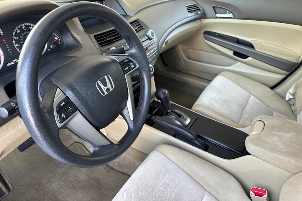 Thumbnail: 2010 Honda Accord - 8