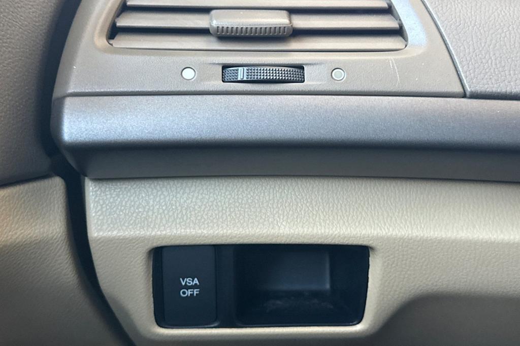 Thumbnail: 2010 Honda Accord - 29