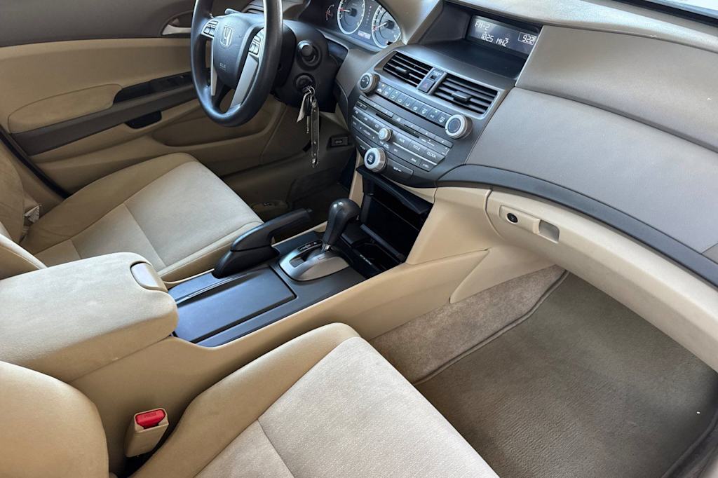 Thumbnail: 2010 Honda Accord - 12
