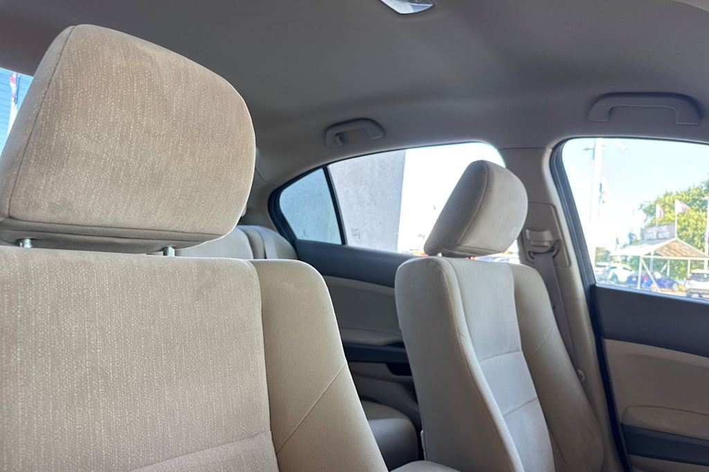 Thumbnail: 2010 Honda Accord - 9