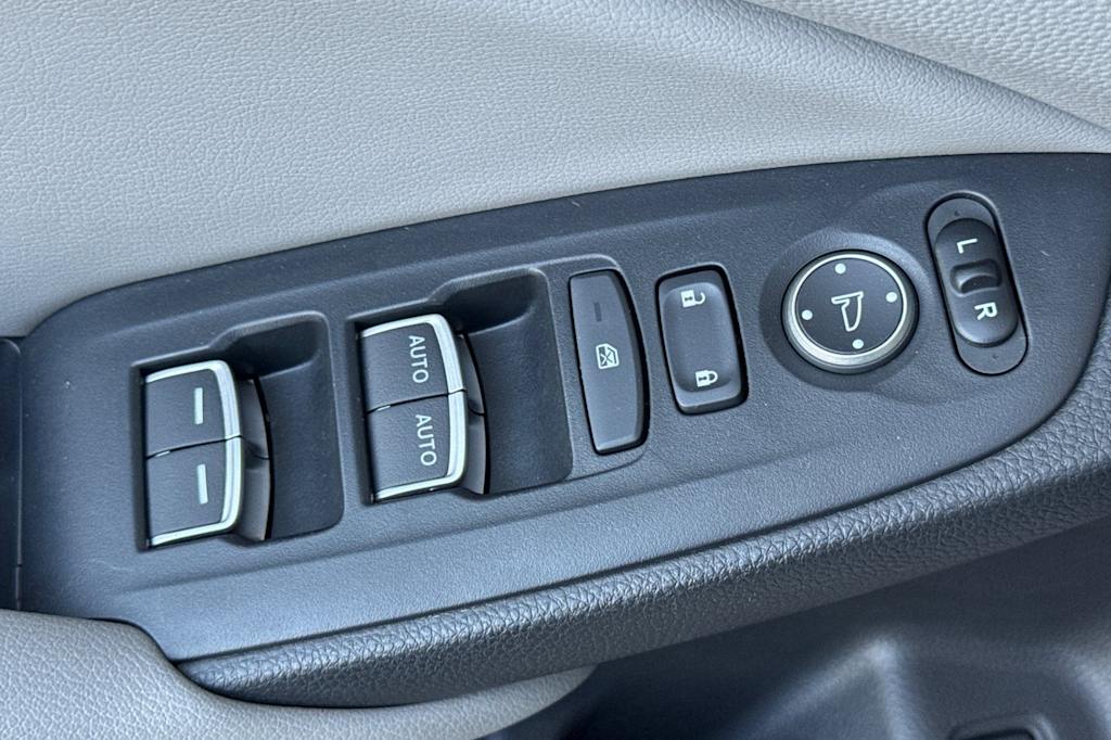 Thumbnail: 2018 Honda Accord - 20