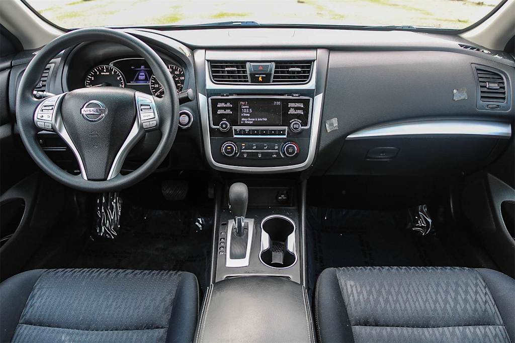 Thumbnail: 2017 Nissan Altima - 2