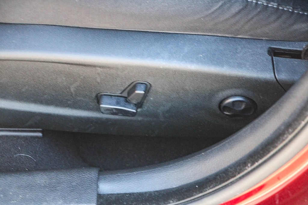 Thumbnail: 2020 Dodge Charger - 23