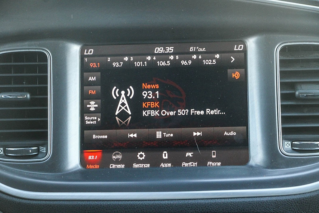 Thumbnail: 2020 Dodge Charger - 21