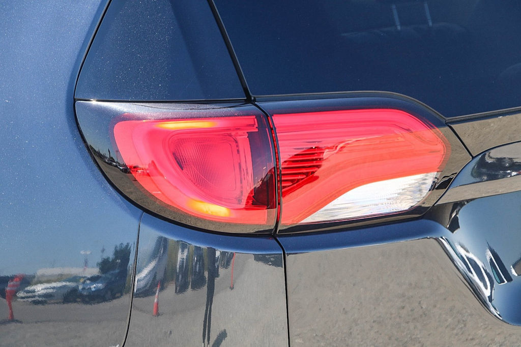 Thumbnail: 2019 Chrysler Pacifica - 20