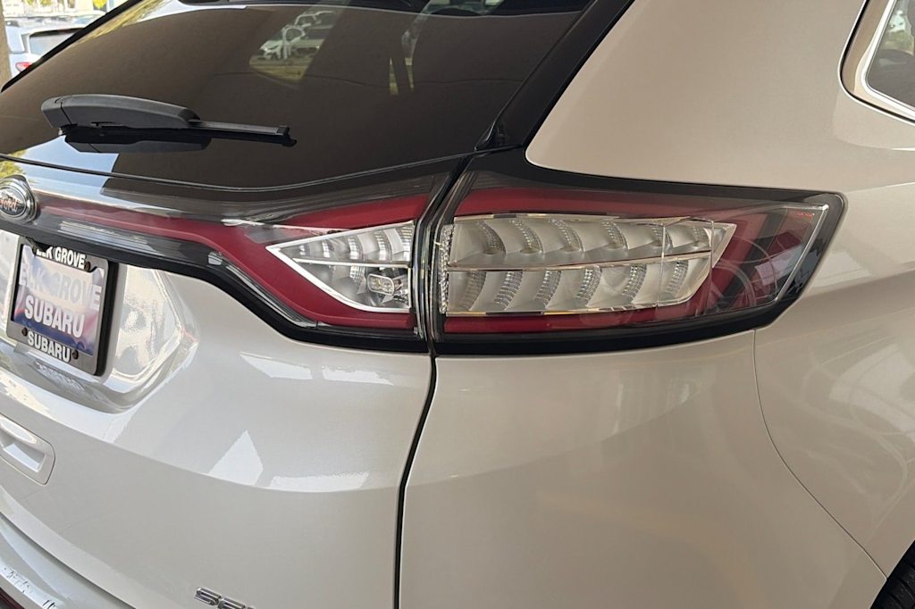 Thumbnail: 2015 Ford Edge - 31