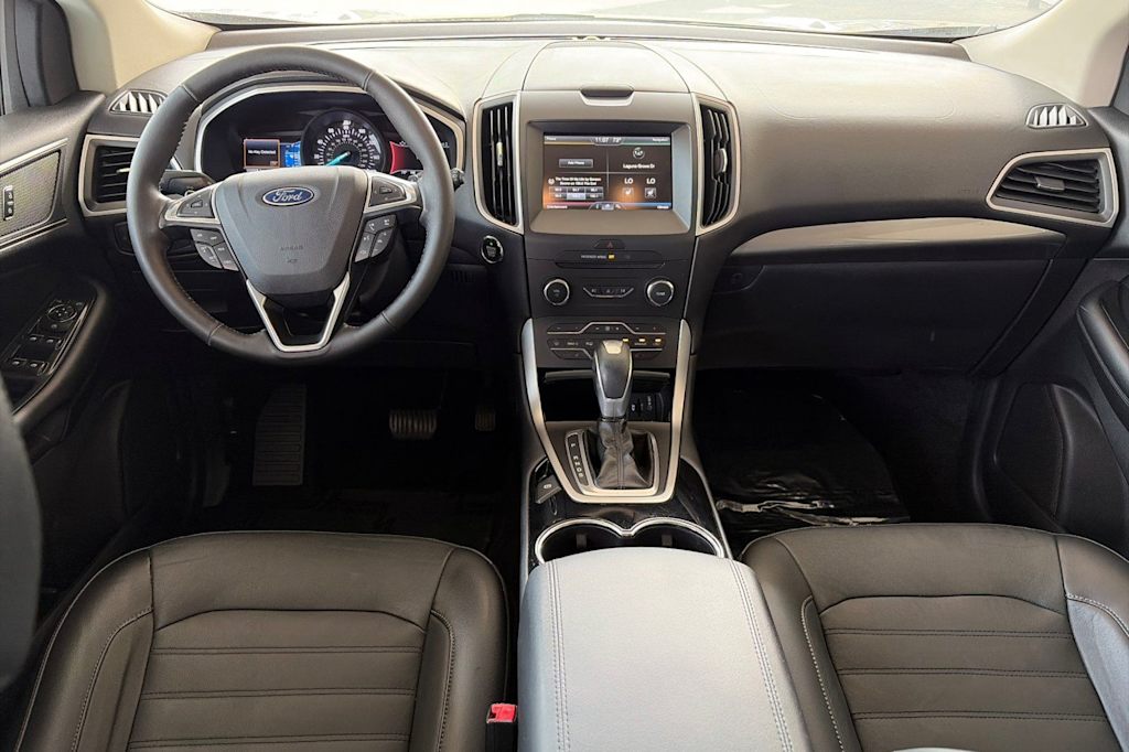 Thumbnail: 2015 Ford Edge - 2