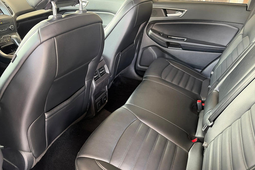 Thumbnail: 2015 Ford Edge - 9