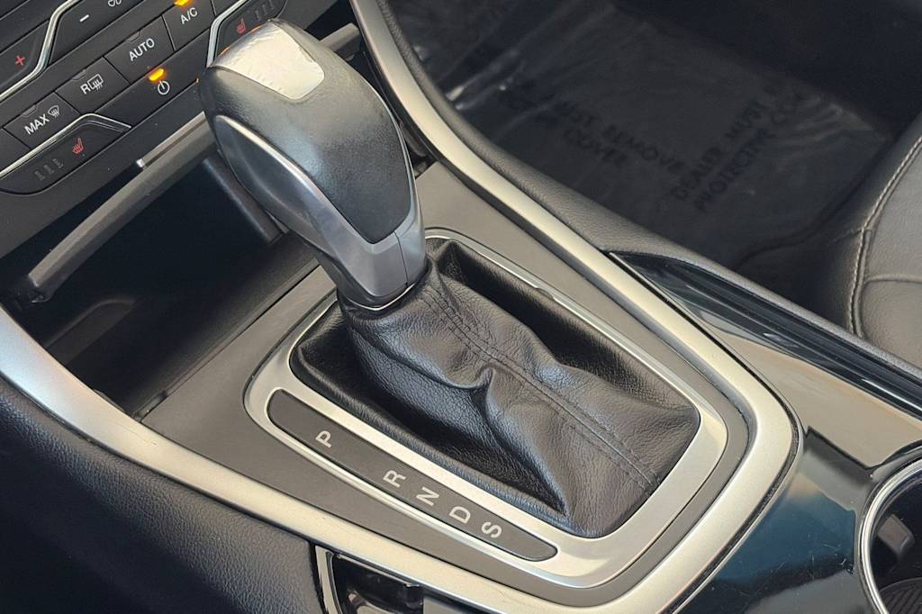Thumbnail: 2015 Ford Edge - 13