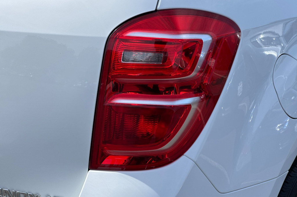 Thumbnail: 2016 Chevrolet Equinox - 29