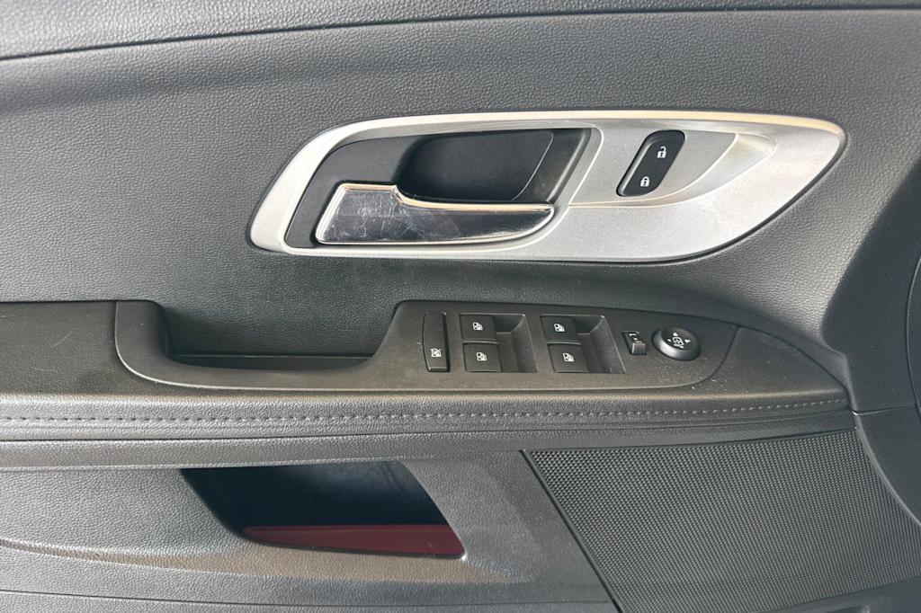 Thumbnail: 2016 Chevrolet Equinox - 20