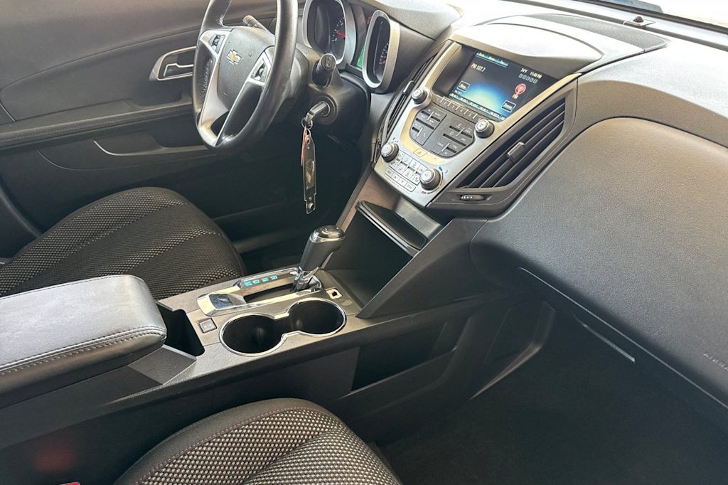 Thumbnail: 2016 Chevrolet Equinox - 12