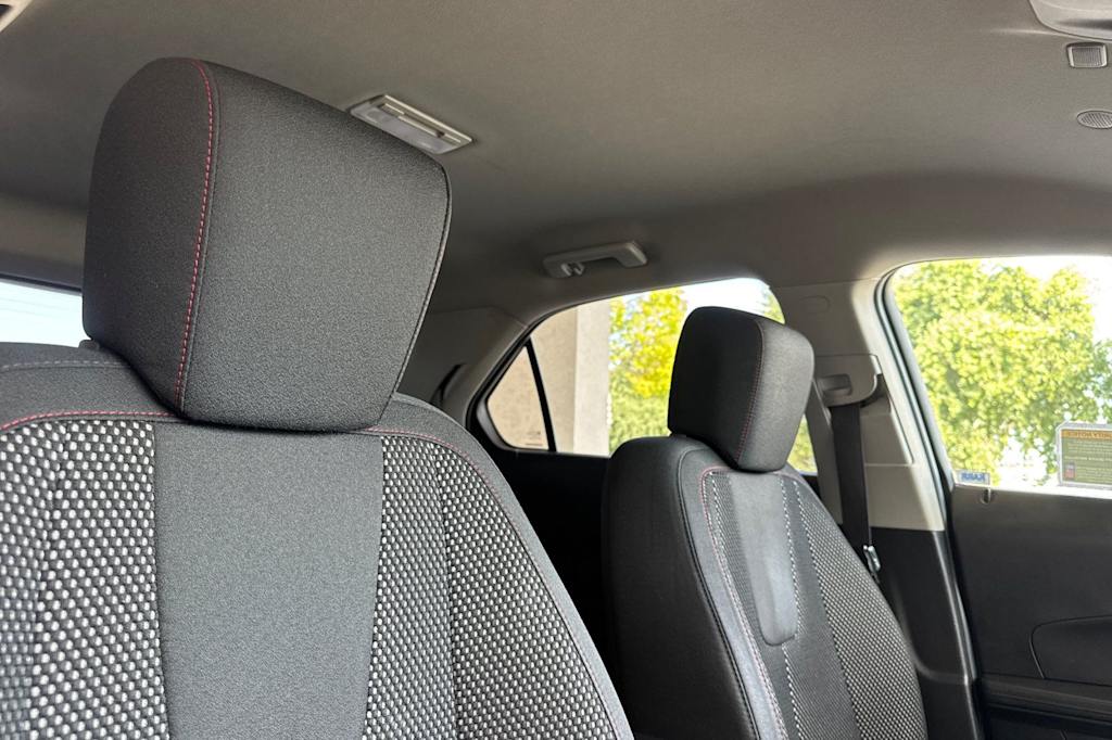 Thumbnail: 2016 Chevrolet Equinox - 9