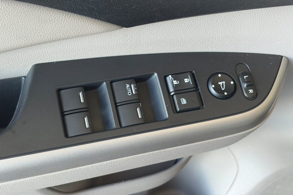 Thumbnail: 2014 Honda CR-V - 21