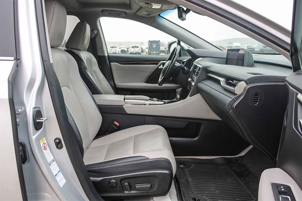 Thumbnail: 2017 Lexus RX - 9