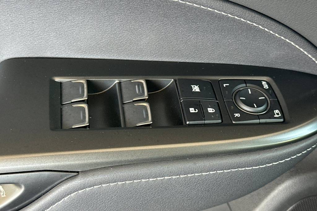 Thumbnail: 2024 Lexus ES - 19