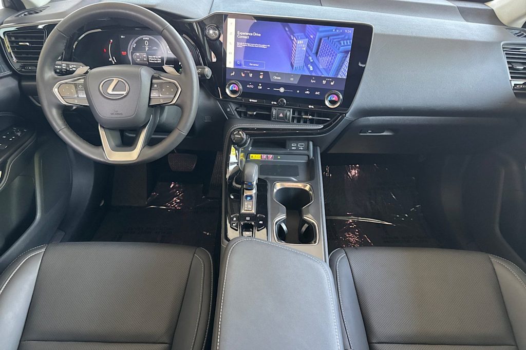 Thumbnail: 2024 Lexus ES - 2