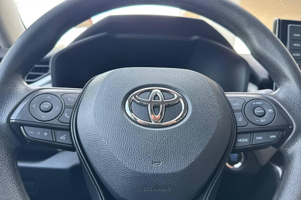 Thumbnail: 2021 Toyota RAV4 - 27