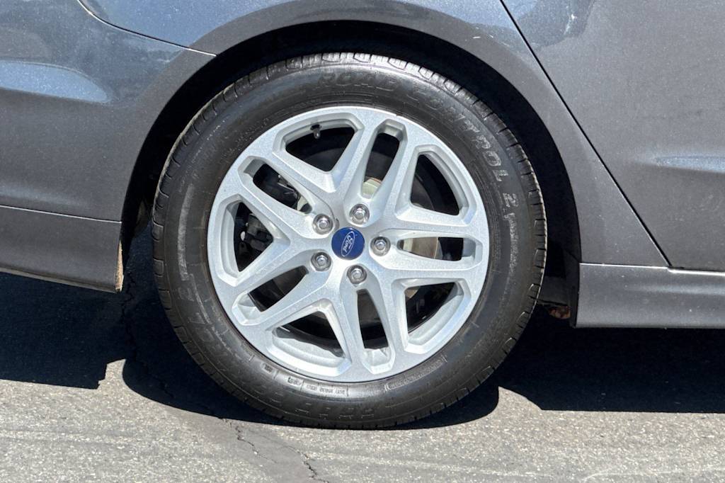 Thumbnail: 2016 Ford Fusion - 7
