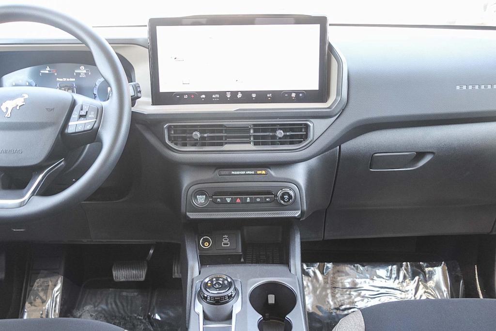 Thumbnail: 2025 Ford Bronco Sport - 8