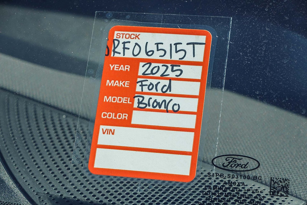 Thumbnail: 2025 Ford Bronco Sport - 17