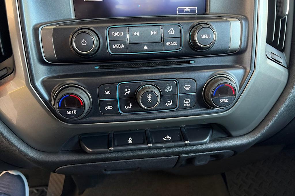Thumbnail: 2018 Chevrolet Silverado 1500 - 23