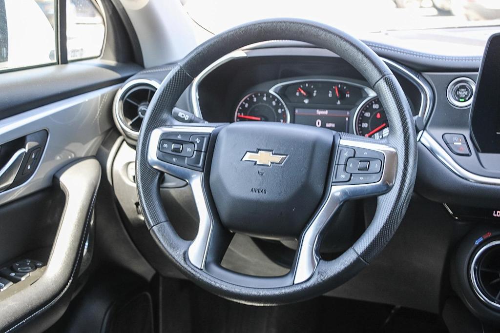 Thumbnail: 2023 Chevrolet Blazer - 12