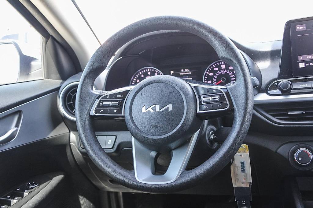 Thumbnail: 2022 Kia Forte - 13