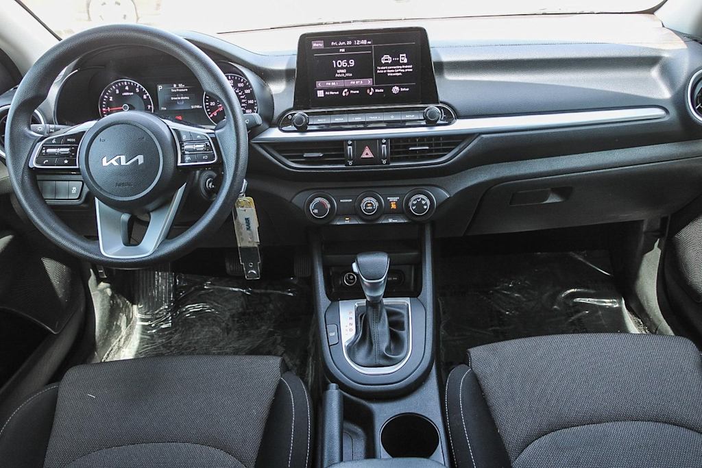 Thumbnail: 2022 Kia Forte - 2