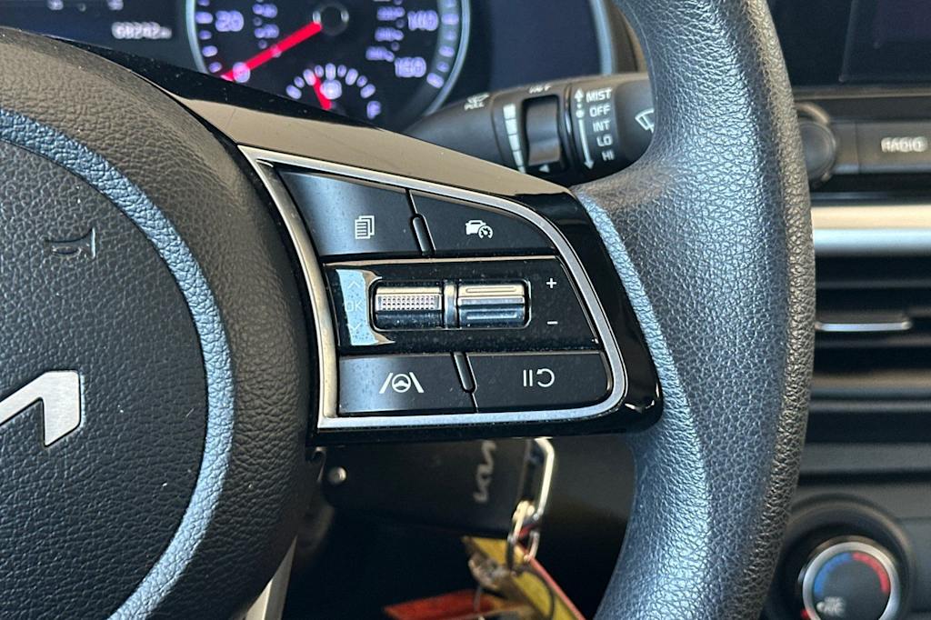 Thumbnail: 2023 Kia Forte - 27