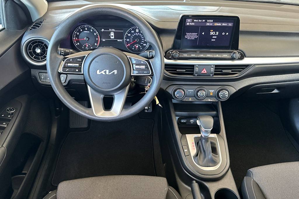 Thumbnail: 2023 Kia Forte - 8