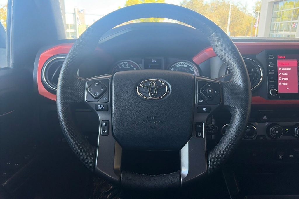 Thumbnail: 2020 Toyota Tacoma - 25