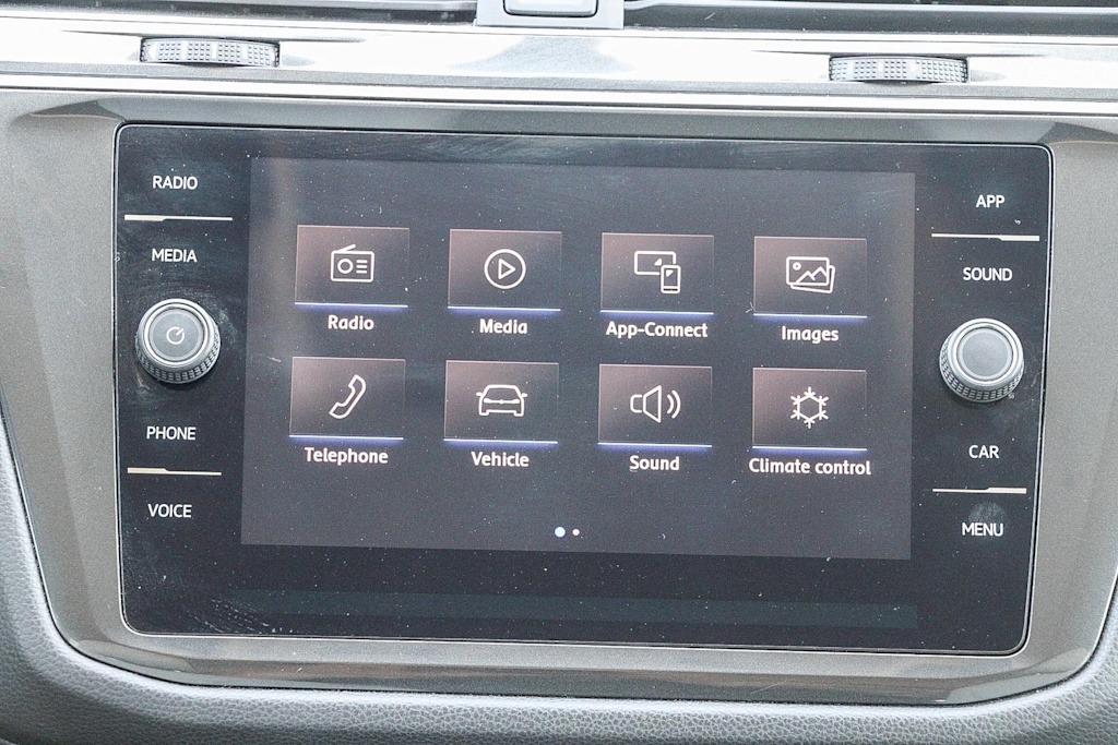 Thumbnail: 2019 Volkswagen Tiguan - 21