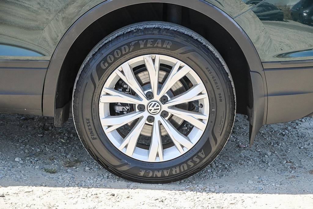 Thumbnail: 2019 Volkswagen Tiguan - 19