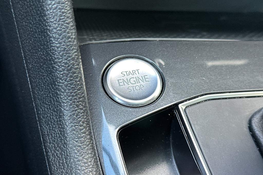 Thumbnail: 2020 Volkswagen Tiguan - 29