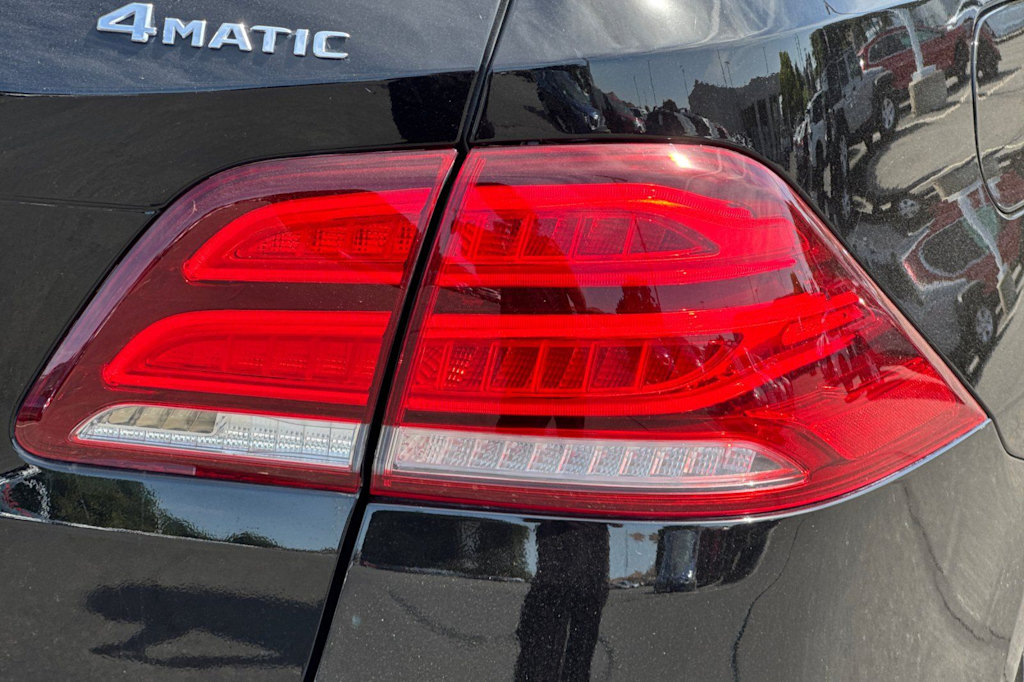 Thumbnail: 2018 Mercedes-Benz GLE - 31
