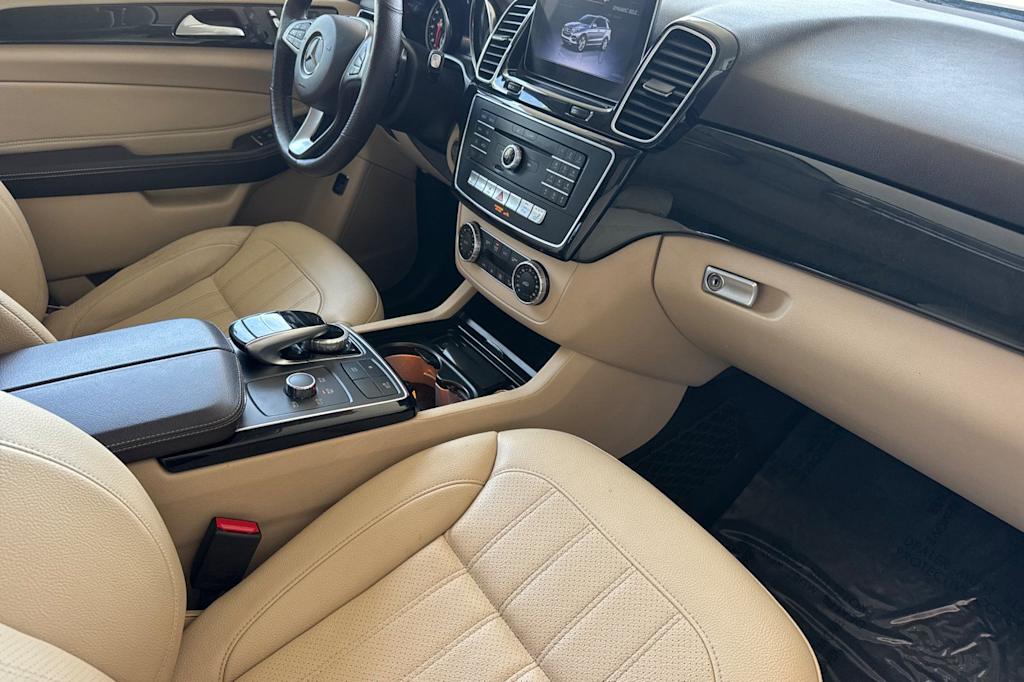 Thumbnail: 2018 Mercedes-Benz GLE - 11