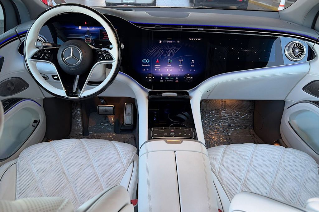 Thumbnail: 2024 Mercedes-Benz EQS - 2