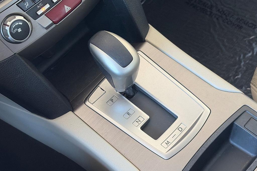 Thumbnail: 2011 Subaru Outback - 12