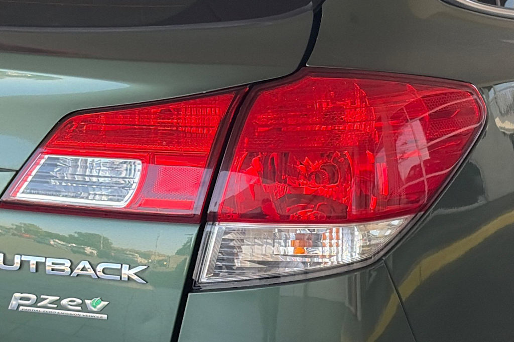 Thumbnail: 2011 Subaru Outback - 29