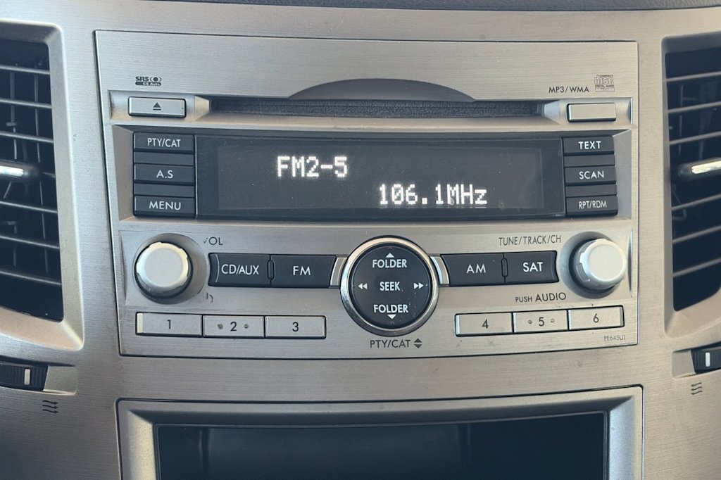 Thumbnail: 2011 Subaru Outback - 23