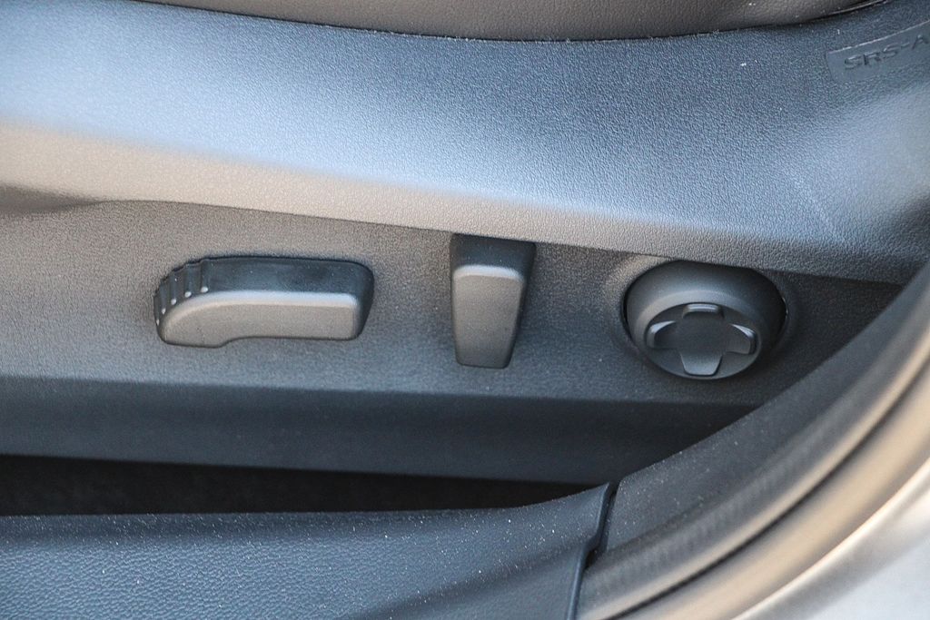 Thumbnail: 2025 Subaru Outback - 25