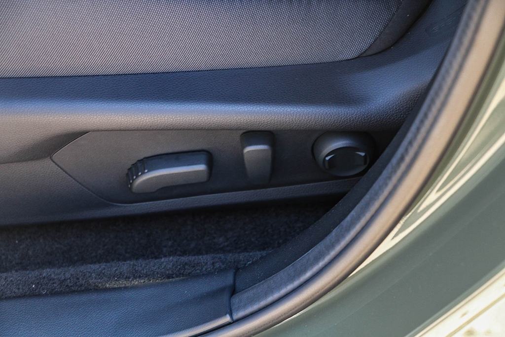 Thumbnail: 2025 Subaru Crosstrek - 23