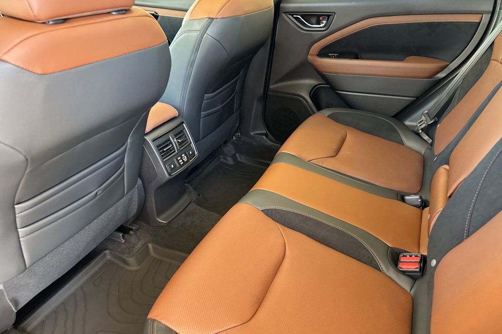 Thumbnail: 2026 Subaru Forester - 10