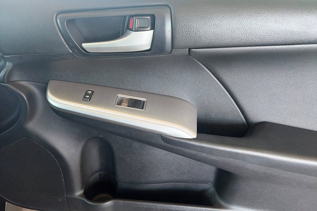 Thumbnail: 2014 Toyota Camry - 22
