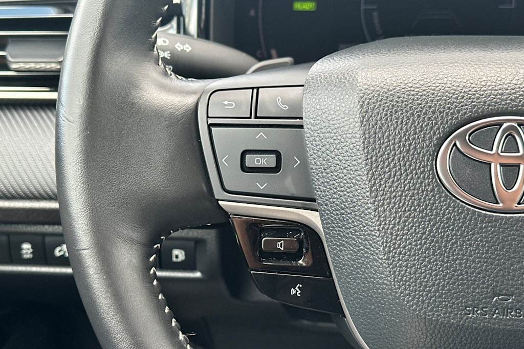 Thumbnail: 2025 Toyota Camry - 28